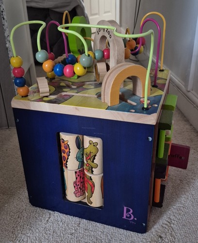 Activity cube with - cube, zoo